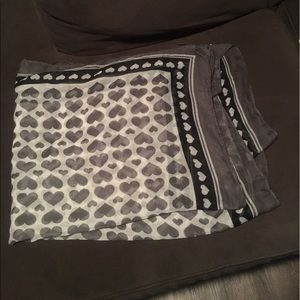Grey & White heart print scarf